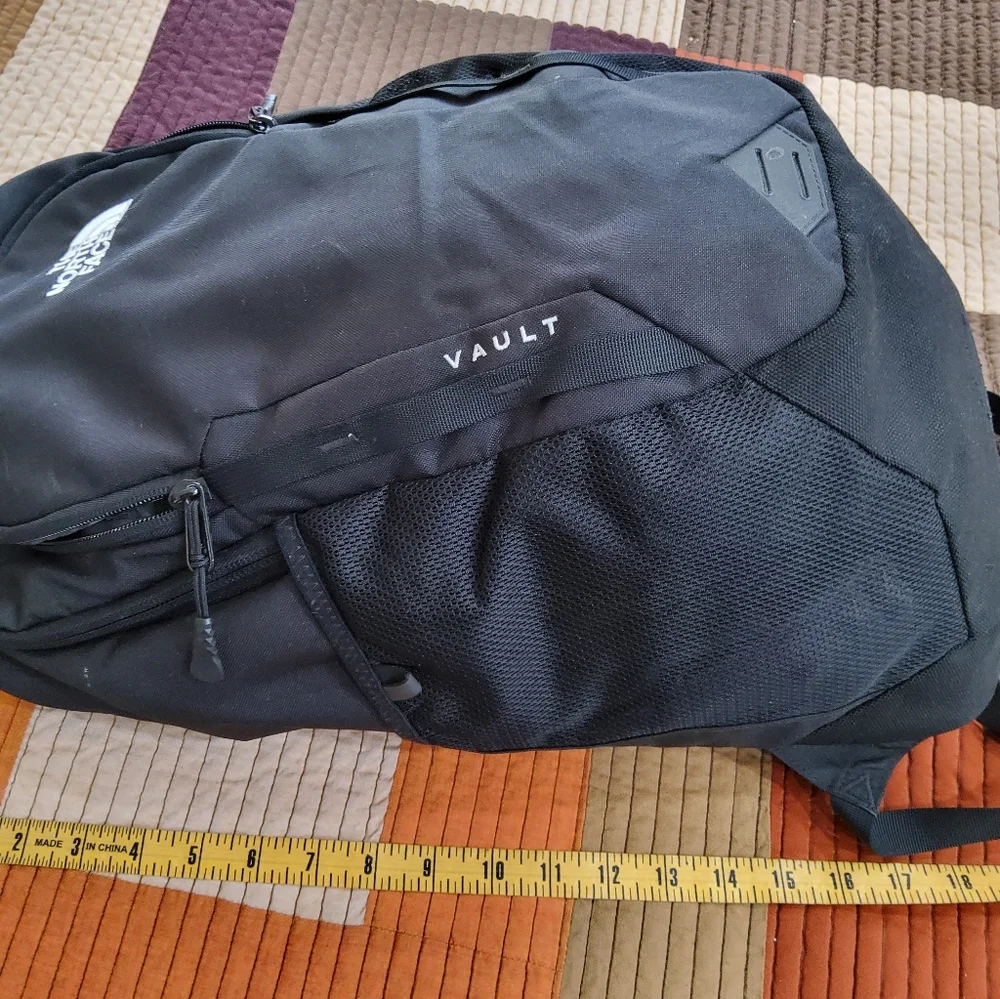 The North Face Vault Black Backpack